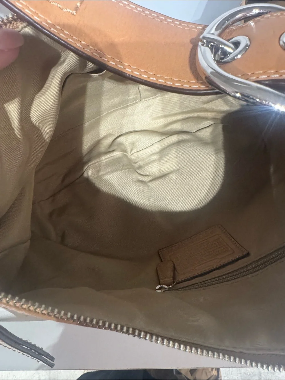 Coach Two-Tone White and Tan Leather Shoulder Hobo